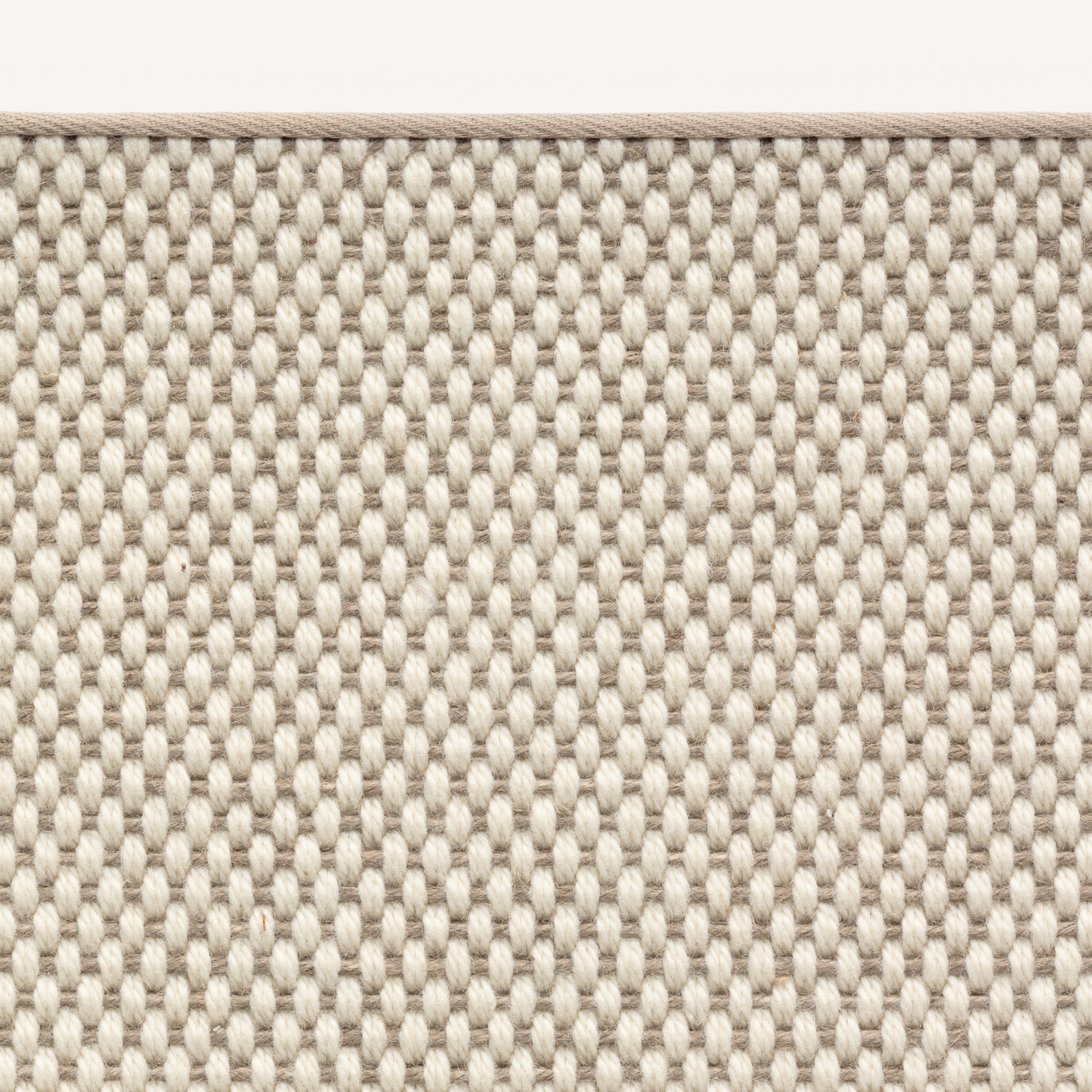 Additional image of Dover 004 Gossamer