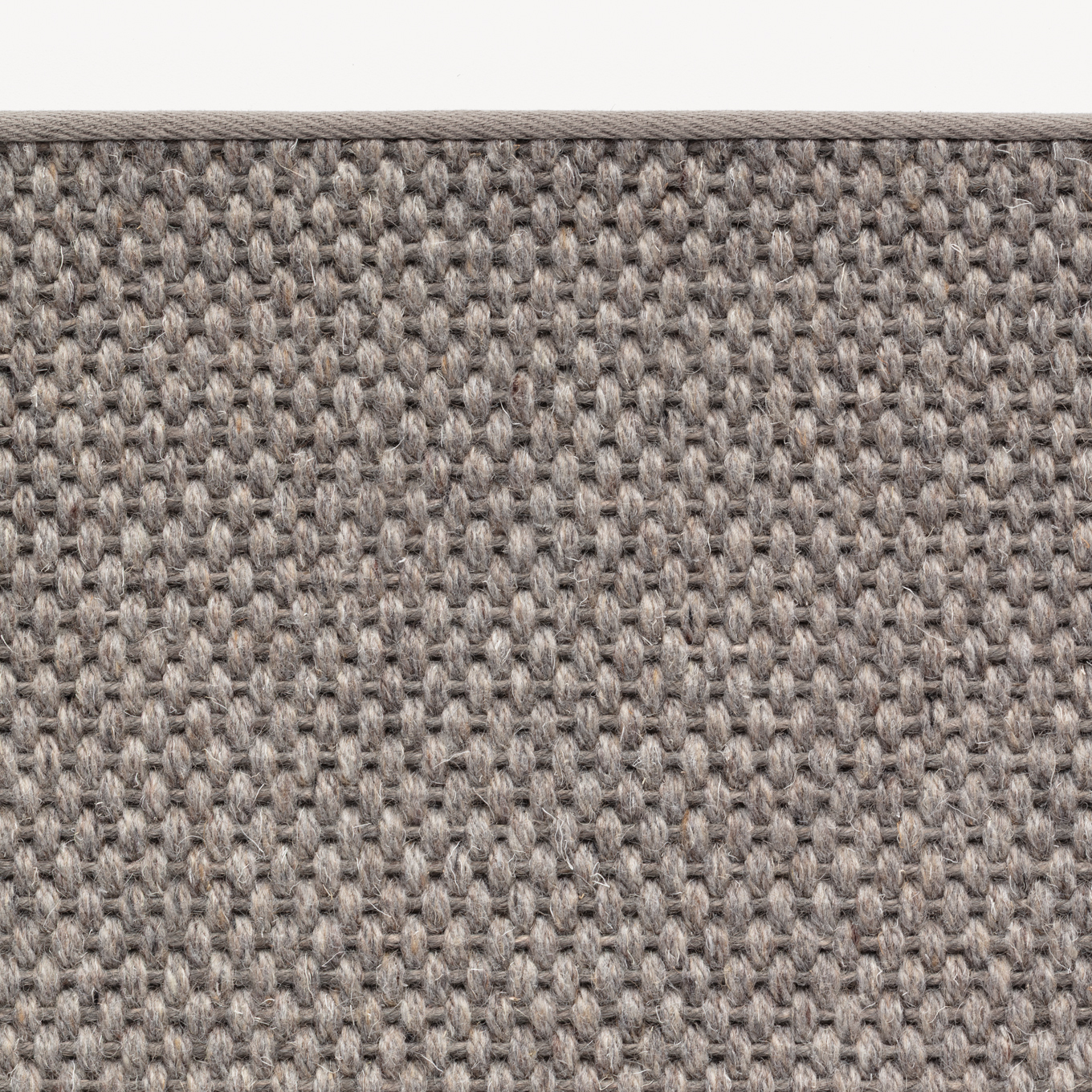 Additional image of Dover 008 Squall