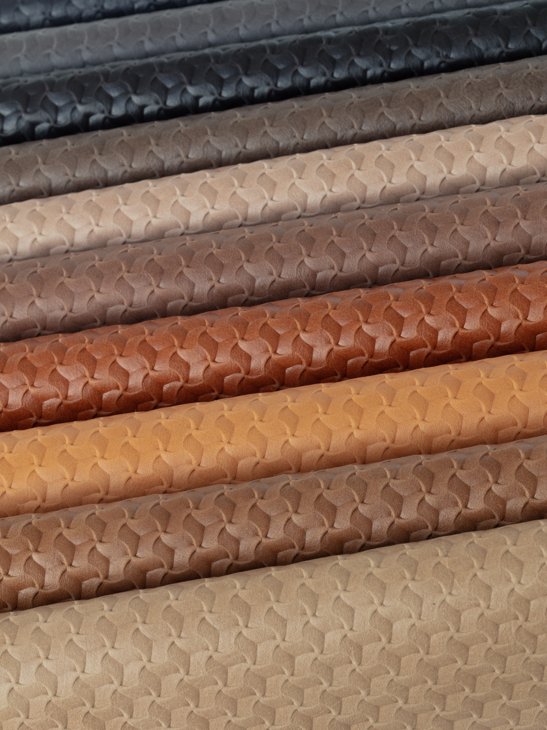 Additional image of Arc 005 Pecan