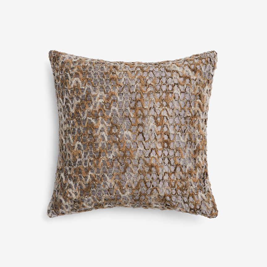 Detail image of Guise Pillow 001 Champagne