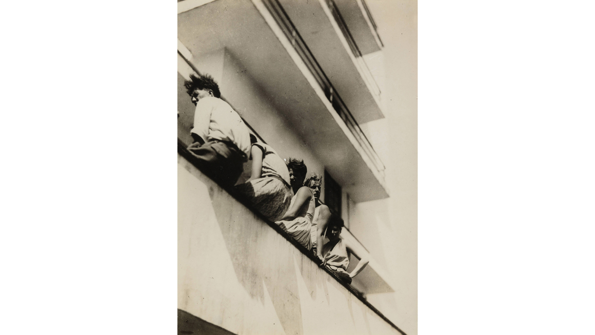 Iwao Yamawaki. Lunch (12–2 p.m.), 1931. Digital Image © The Museum of Modern Art. Licensed by SCALA. Art Resource, NY.
